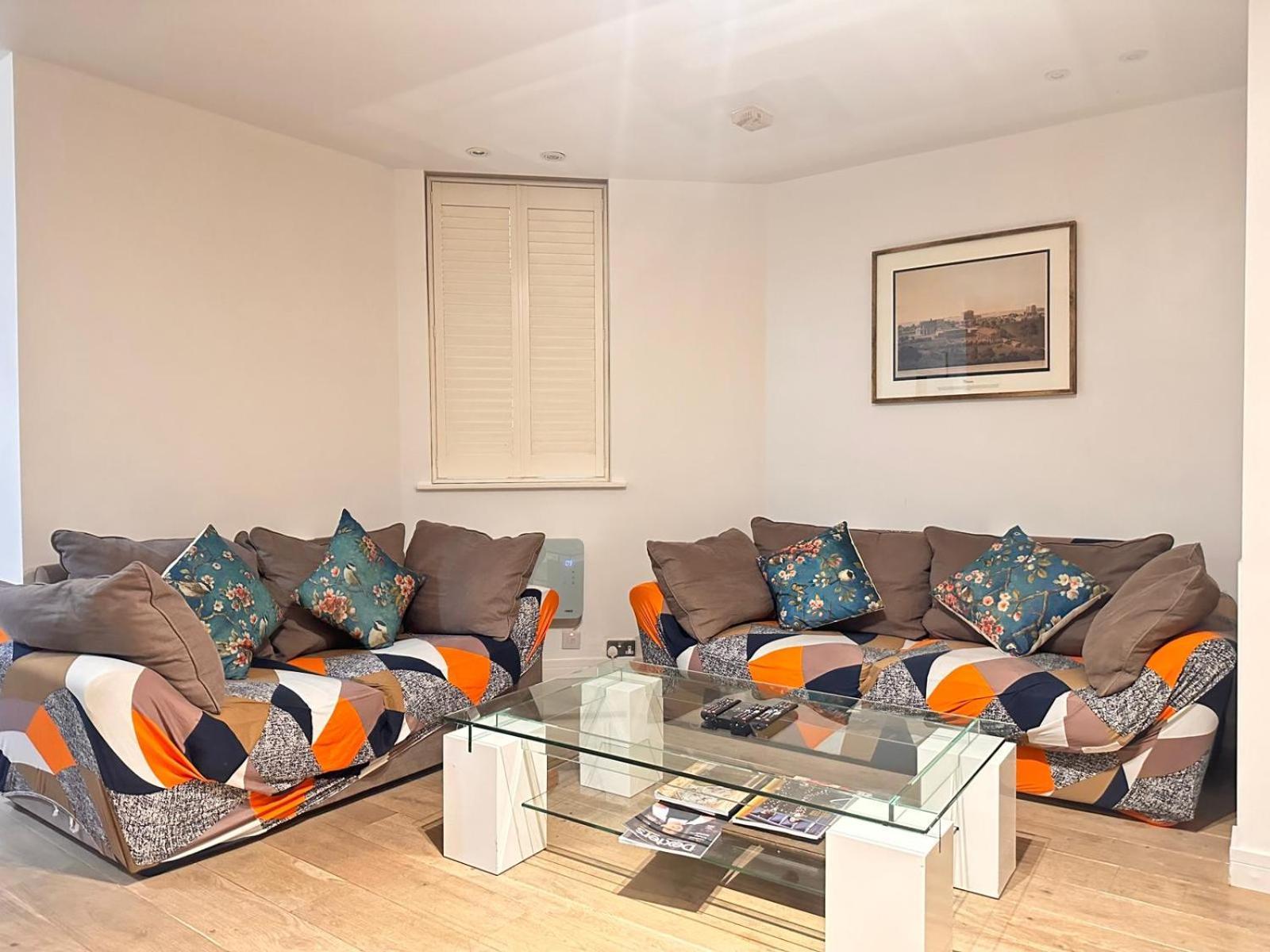 Spacious Central London Flat - 2Bhk Londres Exterior foto