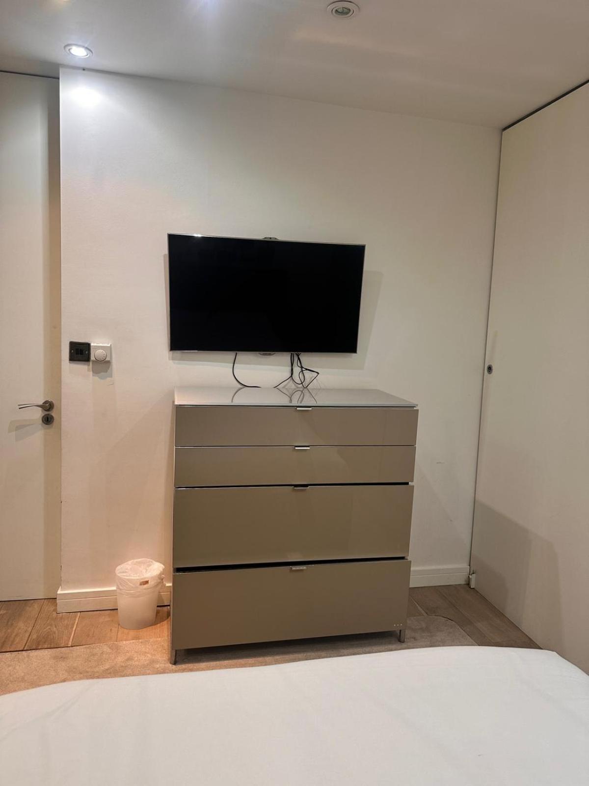 Spacious Central London Flat - 2Bhk Londres Exterior foto