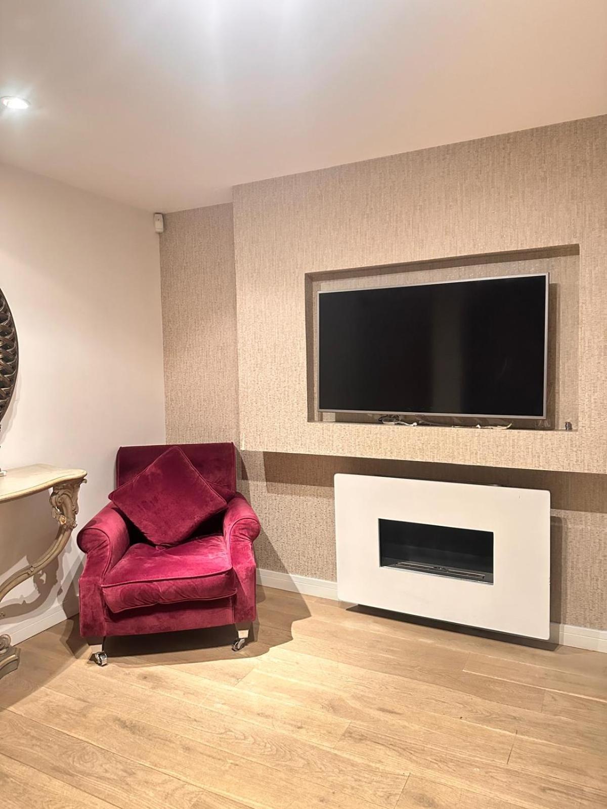 Spacious Central London Flat - 2Bhk Londres Exterior foto