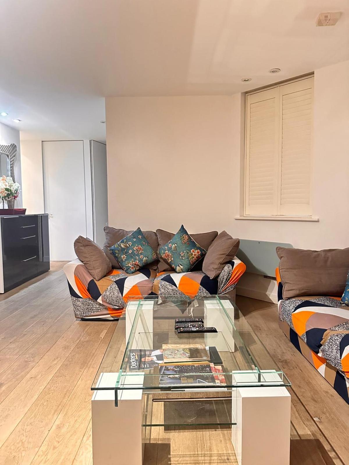 Spacious Central London Flat - 2Bhk Londres Exterior foto